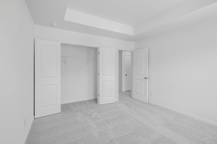 Spacious, unfurnished interior of a new home in Hampton Trace, Marietta (Image 14).