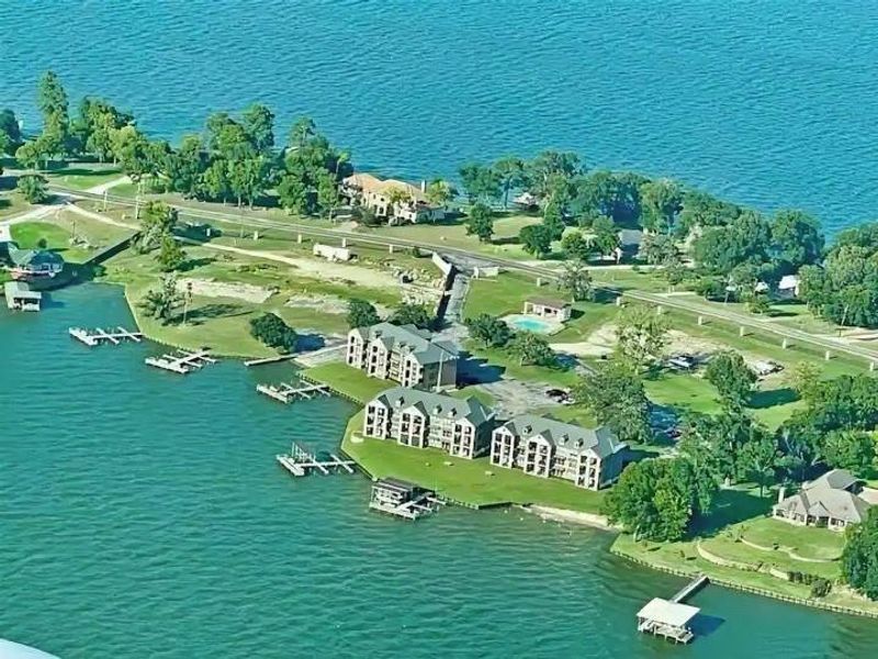 Image 5 of a home in . Image 5 of a home in .