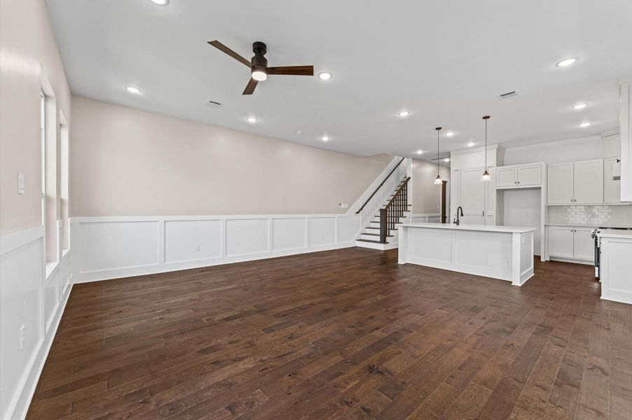 Spacious, unfurnished interior of a new home in , Houston (Image 17).