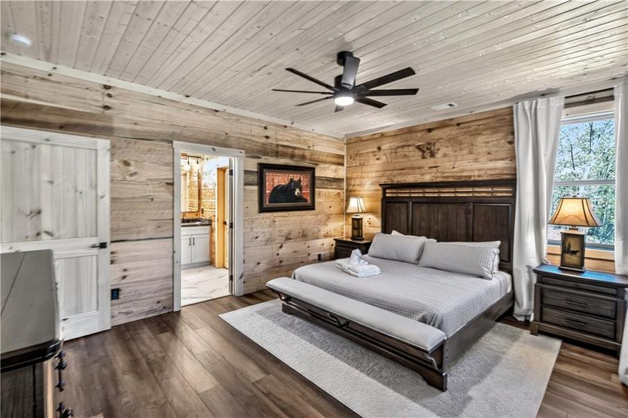 Furnished interior view inside a new home in , Blue Ridge (Image 12).