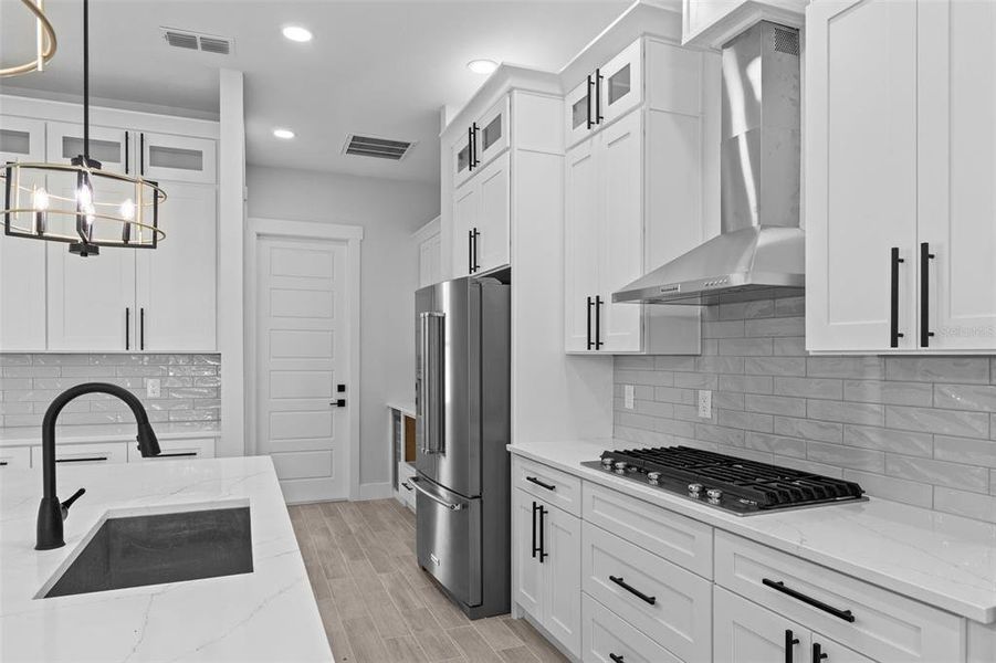 Furnished interior view inside a new home in , Winter Haven (Image 9).