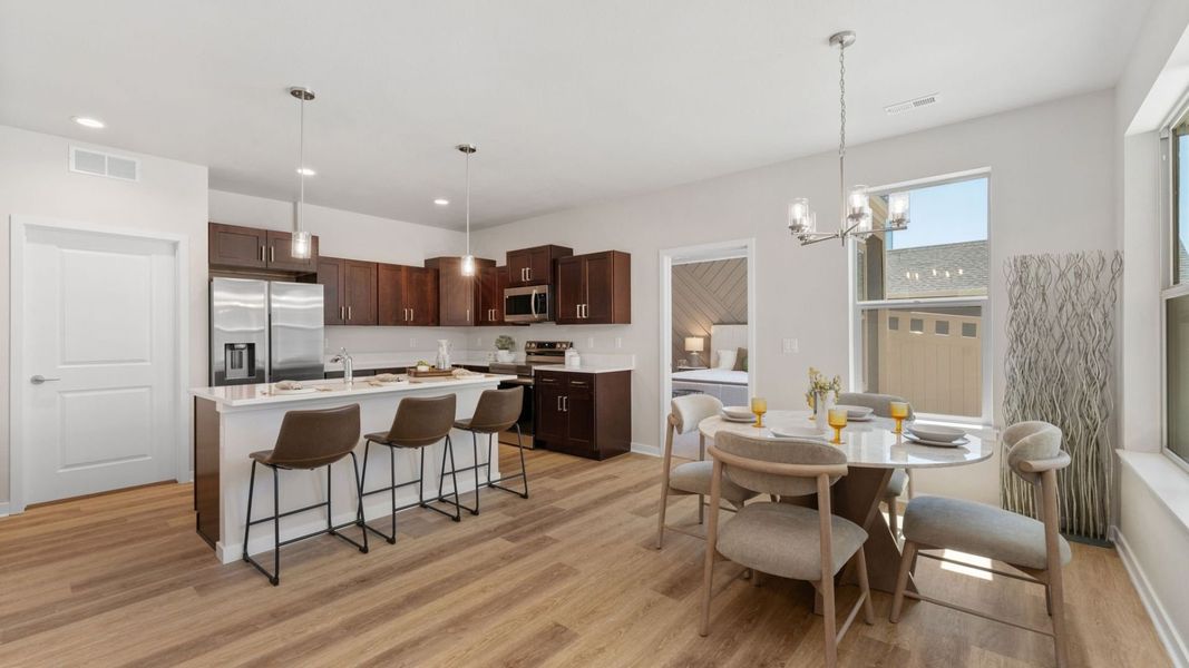 10-web-or-mls-308 Josef Cir 28 (2).jpg 10-web-or-mls-308 Josef Cir 28 (2).jpg