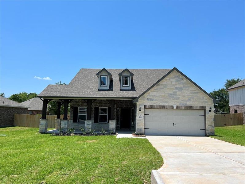 Beautiful 1 Story home! Pictures are a representation of the "Sherman" Plan! Colors and Selections may vary. Call Today!