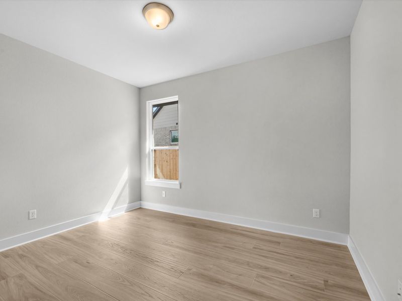 Spacious, unfurnished interior of a new home in Clopton Farms, Montgomery (Image 16).