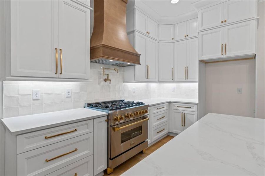 Furnished interior view inside a new home in , Winder (Image 34).