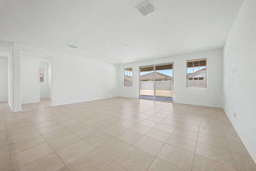 Spacious, unfurnished interior of a new home in Las Ventanas, Goodyear (Image 10). Spacious, unfurnished interior of a new home in Las Ventanas, Goodyear (Image 10).