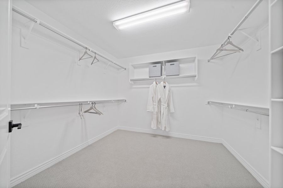 Spacious, unfurnished interior of a new home in Combs Ranch, San Tan Valley (Image 19).