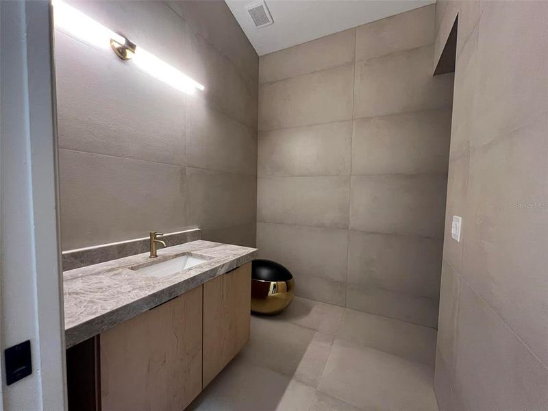 Image 12 of a home in .