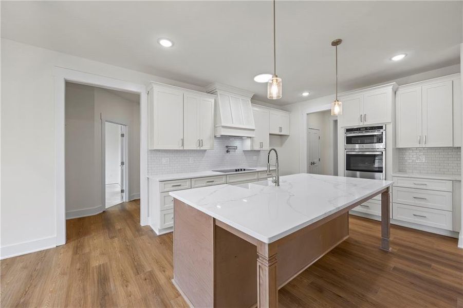 Furnished interior view inside a new home in , Gainesville (Image 10).