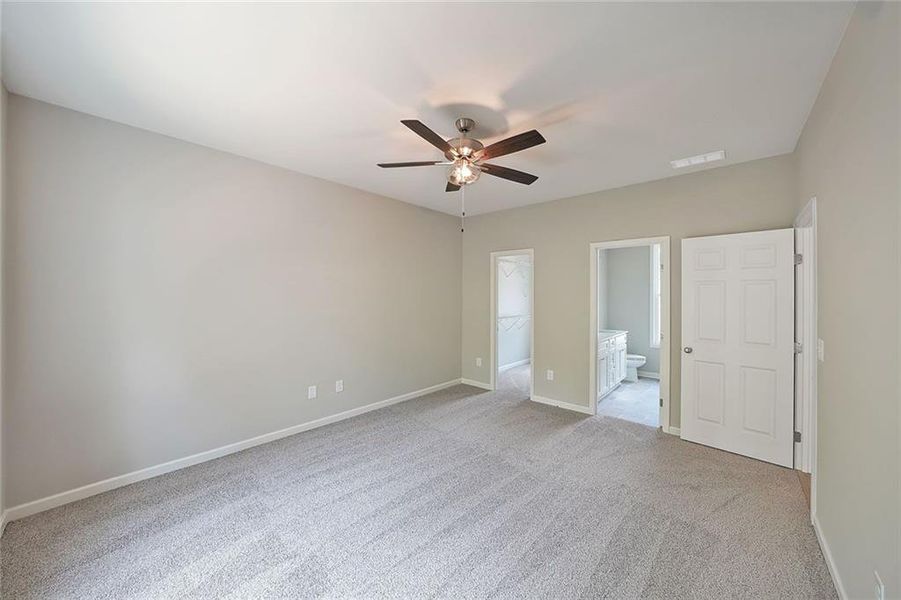 Spacious, unfurnished interior of a new home in , Dahlonega (Image 9).