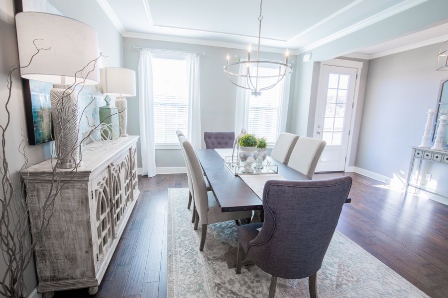 Representative furnished interior of a home built from the Worthington by Grant & Co in White Oak, Arlington (Image 31).