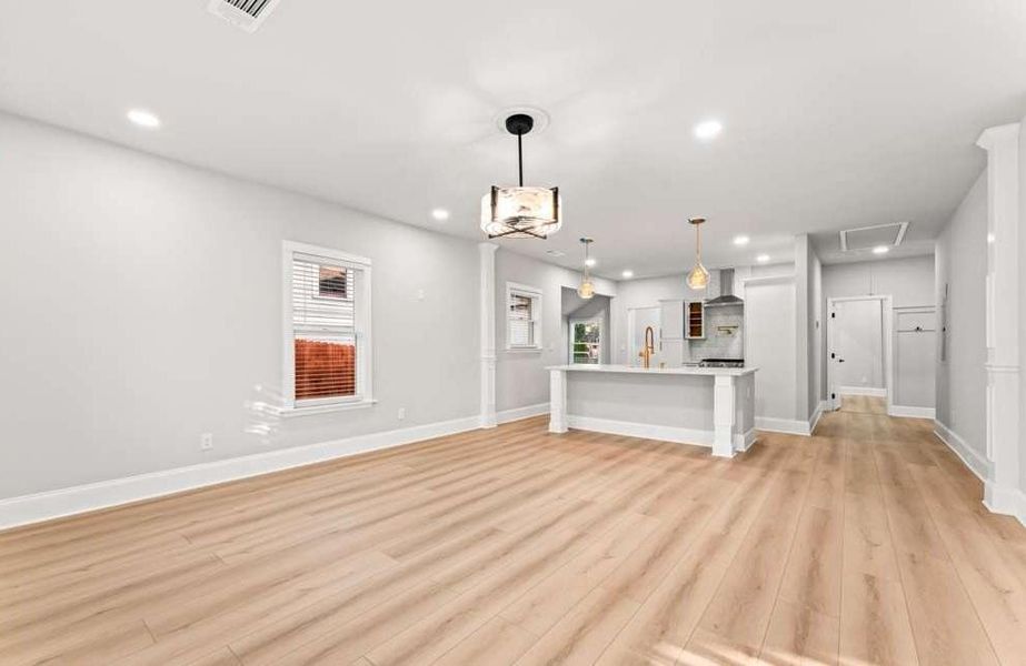 Spacious, unfurnished interior of a new home in , Atlanta (Image 21).