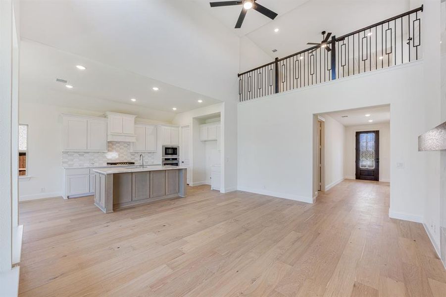 Spacious, unfurnished interior of a new home in Windsong Ranch Classic 61, Prosper (Image 28). Spacious, unfurnished interior of a new home in Windsong Ranch Classic 61, Prosper (Image 28).