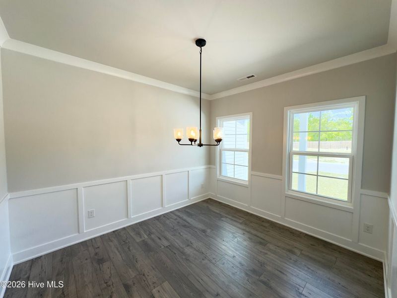 Spacious, unfurnished interior of a new home in Autumn Trail, Bolivia (Image 12).