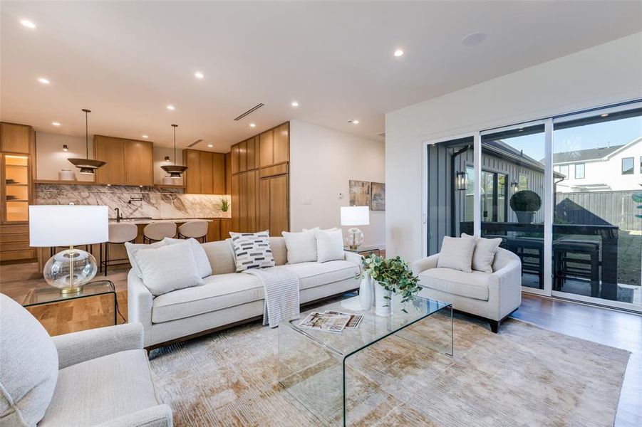 Furnished interior view inside a new home in , Dallas (Image 18). Furnished interior view inside a new home in , Dallas (Image 18).