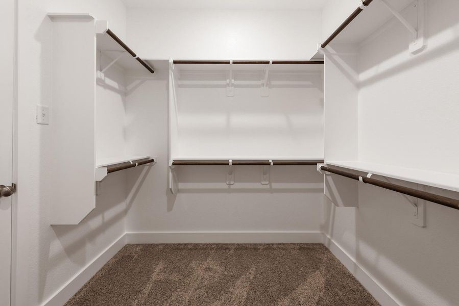 Spacious, unfurnished interior of a new home in , Brenham (Image 26).