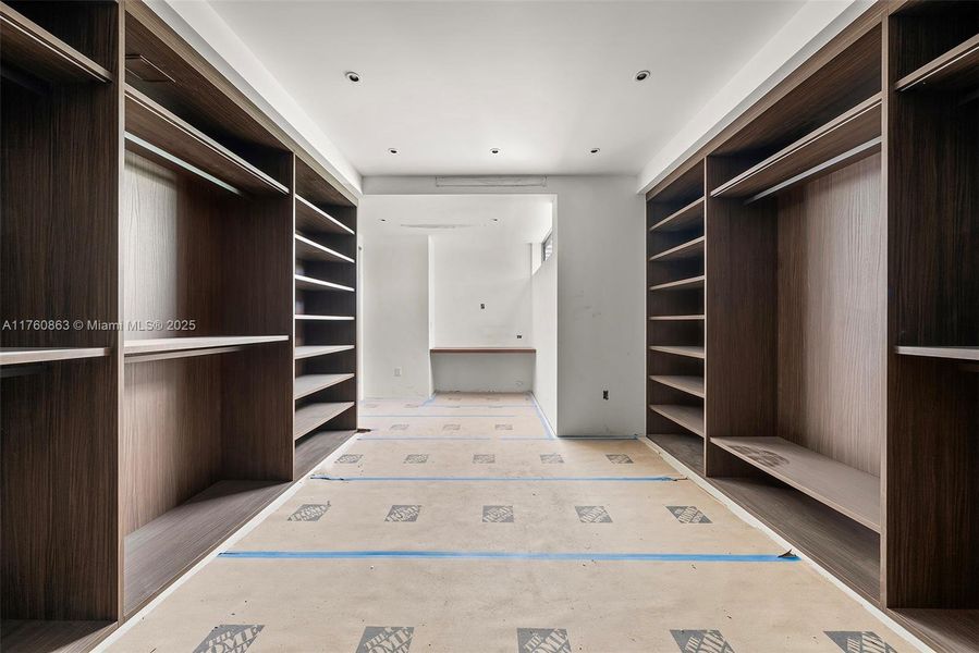 Spacious, unfurnished interior of a new home in , South Miami (Image 27).