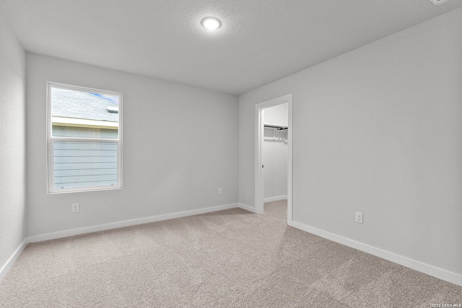 Spacious, unfurnished interior of a new home in Applewhite Meadows, San Antonio (Image 19).