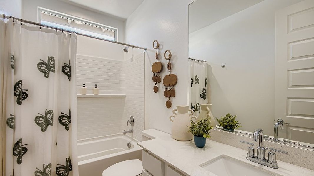 4083 Revoluton Bath2 F1 Base2 4083 Revoluton Bath2 F1 Base2