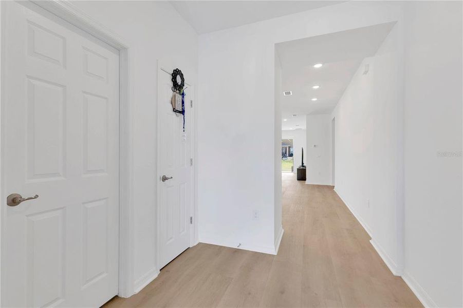 Spacious, unfurnished interior of a new home in , St. Cloud (Image 22).