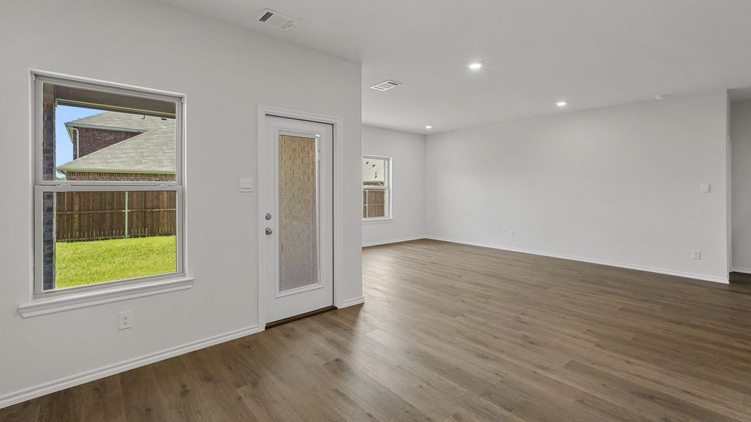 Spacious, unfurnished interior of a new home in Bluff Springs, Ferris (Image 18). Spacious, unfurnished interior of a new home in Bluff Springs, Ferris (Image 18).