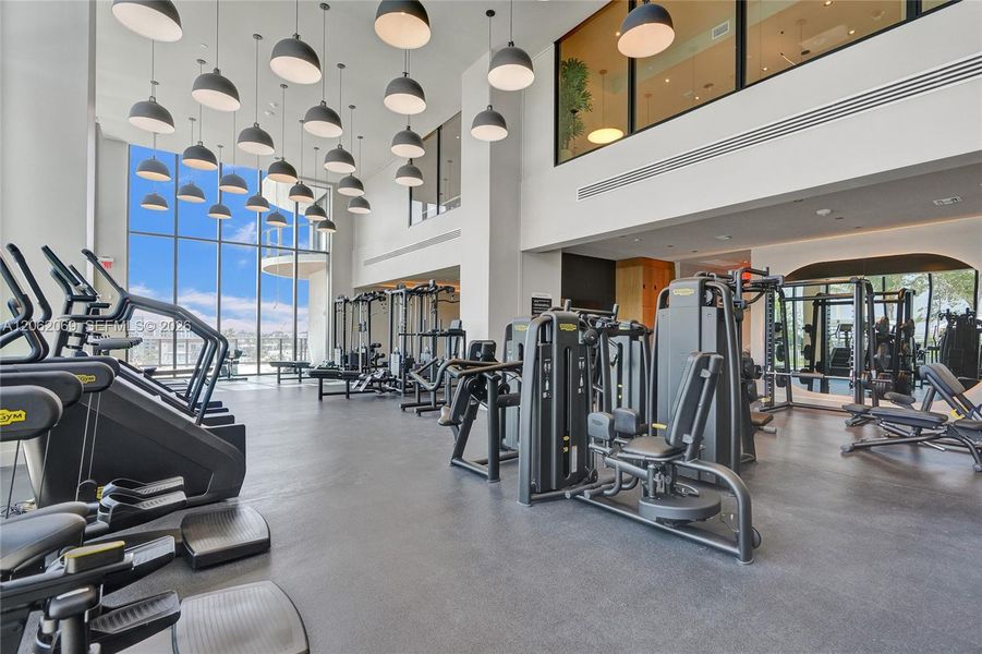 Community amenities in , Miami Beach (Image 33).