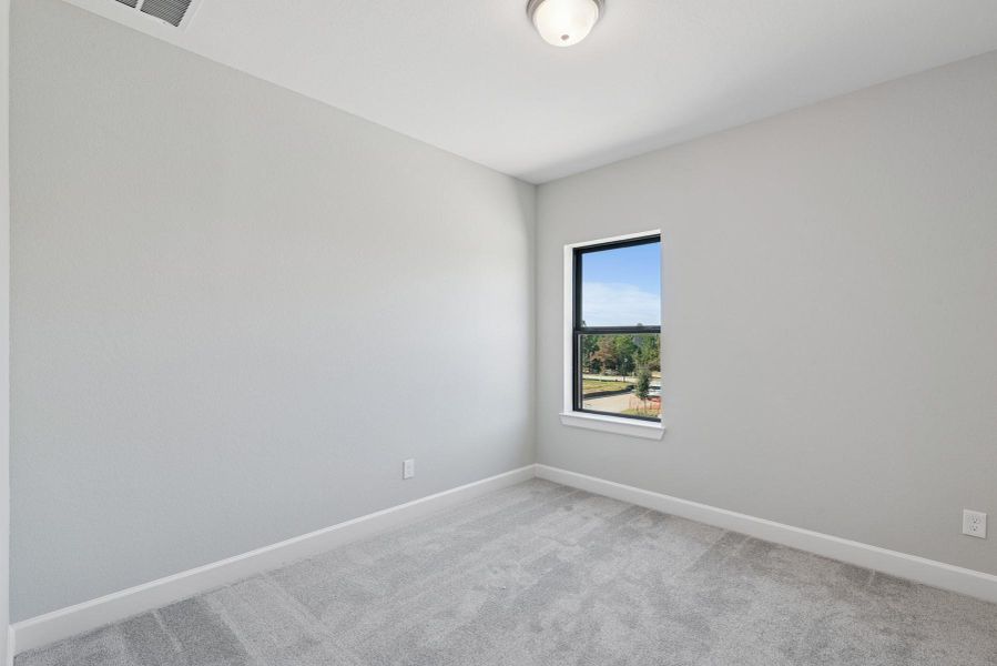 Spacious, unfurnished interior of a new home in Kresston - Enclave Collection, Magnolia (Image 34).