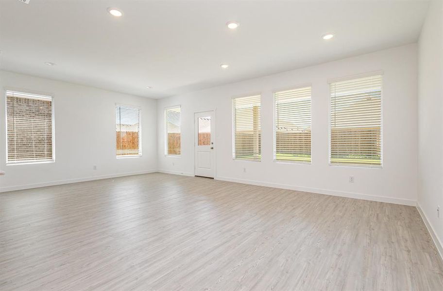 Spacious, unfurnished interior of a new home in , Princeton (Image 20).