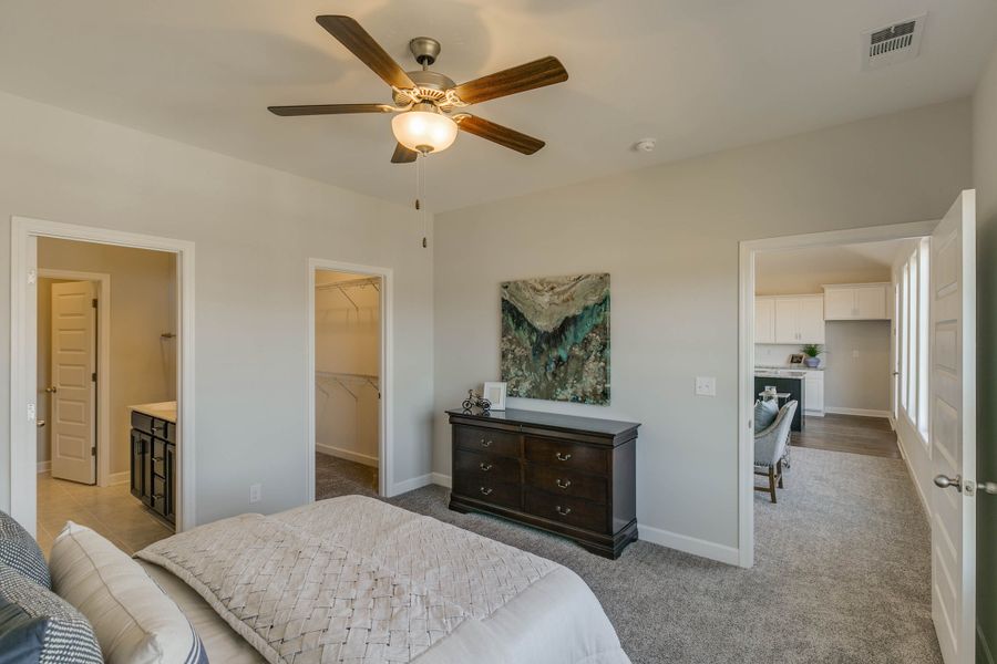 Representative furnished interior of a home built from the Hampshire by Parkside Builders in Givens Park, Chattanooga (Image 18).