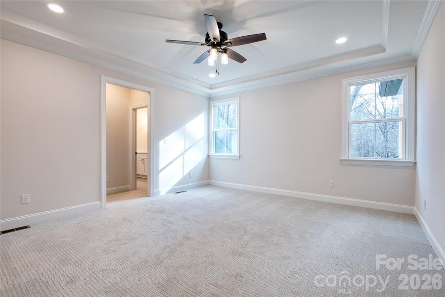 Spacious, unfurnished interior of a new home in , Catawba (Image 43).