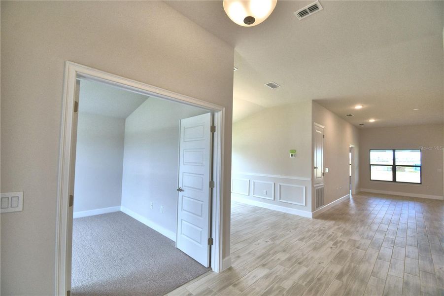 Spacious, unfurnished interior of a new home in Lake Juliana Estates, Auburndale (Image 10). Spacious, unfurnished interior of a new home in Lake Juliana Estates, Auburndale (Image 10).