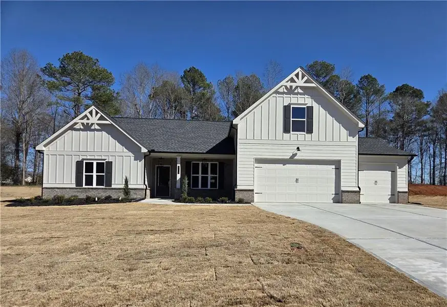 Front exterior of a new home in , Bethlehem, GA, highlighting curb appeal (Image 1). Front exterior of a new home in , Bethlehem, GA, highlighting curb appeal (Image 1).