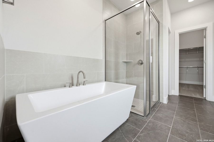 Furnished interior view inside a new home in Venado Crossing, Cibolo (Image 9).