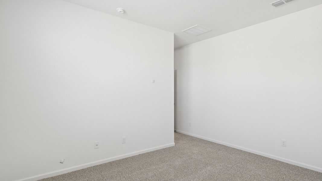 Spacious, unfurnished interior of a new home in Copper Falls, Buckeye (Image 24).