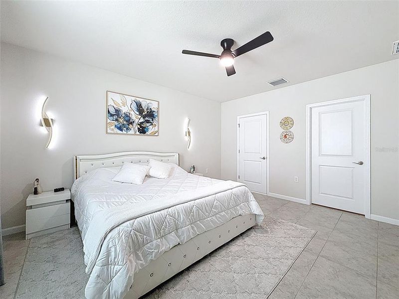 Furnished interior view inside a new home in Park Ridge Villas, Spring Hill (Image 7).