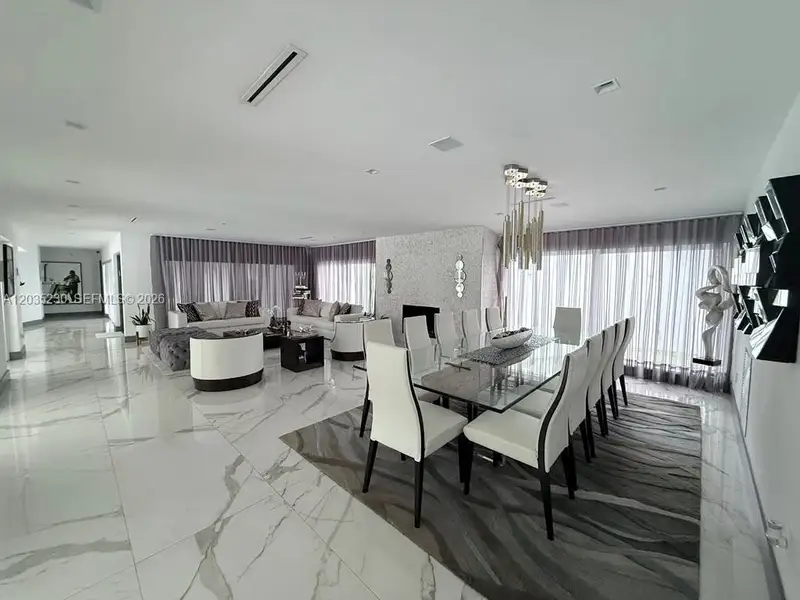 Furnished interior view inside a new home in , Pinecrest (Image 3).