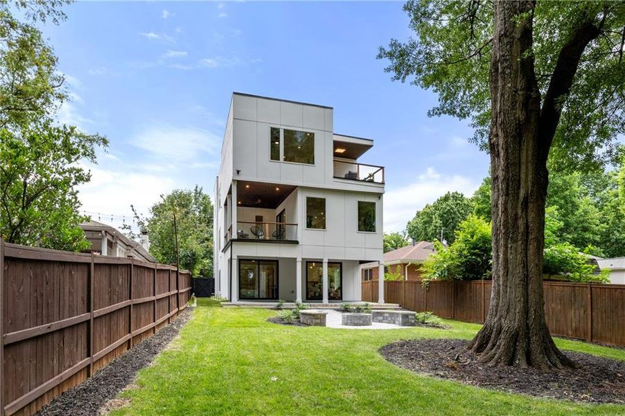 Front exterior of a new home in , Atlanta, GA, highlighting curb appeal (Image 26). Front exterior of a new home in , Atlanta, GA, highlighting curb appeal (Image 26).