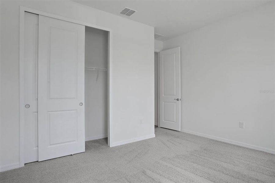 Spacious, unfurnished interior of a new home in Turnleaf, Punta Gorda (Image 13).