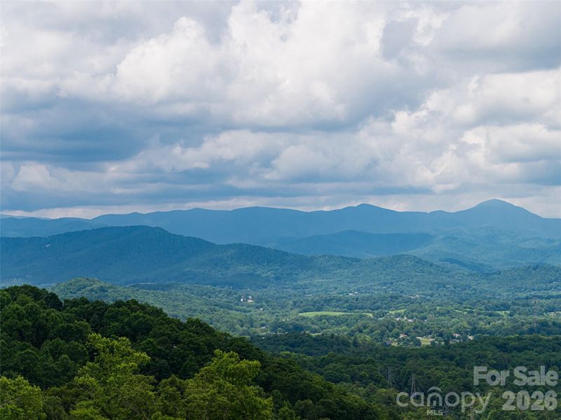 Natural landscape and outdoor views near  in Hendersonville (Image 41).