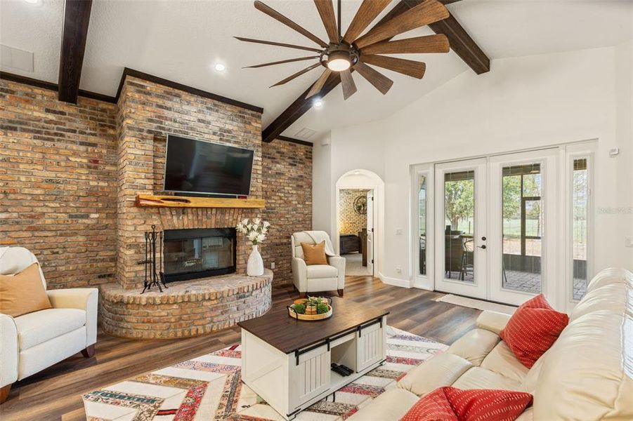 Furnished interior view inside a new home in , Plant City (Image 9).