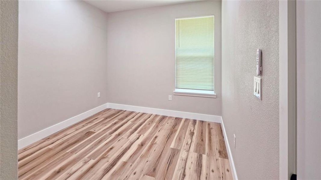 Spacious, unfurnished interior of a new home in , Mabank (Image 15). Spacious, unfurnished interior of a new home in , Mabank (Image 15).