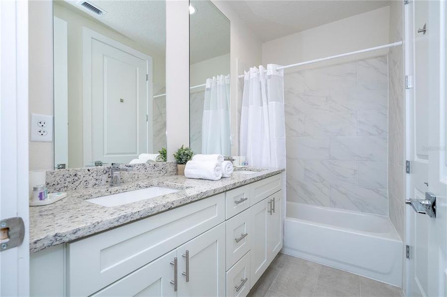 Furnished interior view inside a new home in , Kissimmee (Image 20).