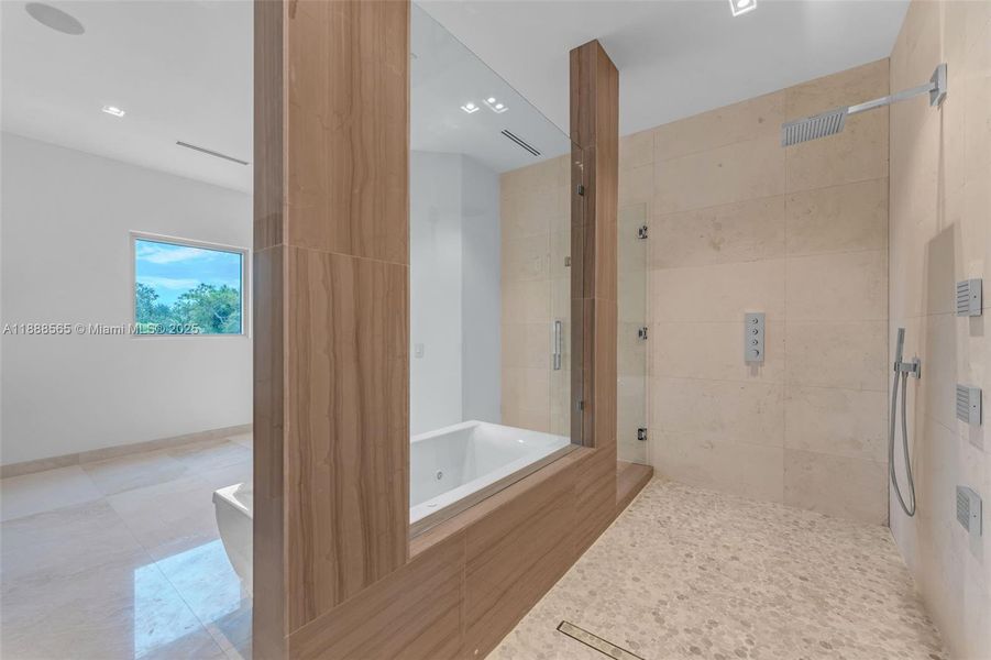 Furnished interior view inside a new home in , Pinecrest (Image 28). Furnished interior view inside a new home in , Pinecrest (Image 28).