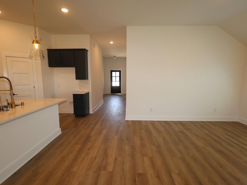 Spacious, unfurnished interior of a new home in Hallimore Ranch, Rosenberg (Image 16). Spacious, unfurnished interior of a new home in Hallimore Ranch, Rosenberg (Image 16).