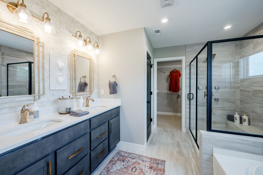 Representative furnished interior of a home built from the Avery by Fischer Homes in Twin Lakes, Hoschton (Image 59).