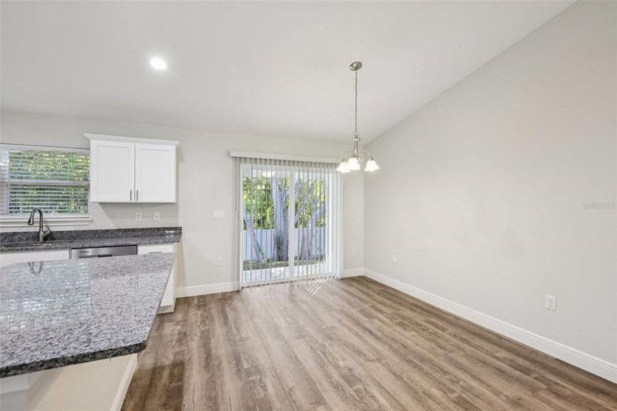 Spacious, unfurnished interior of a new home in , Citrus Springs (Image 16).
