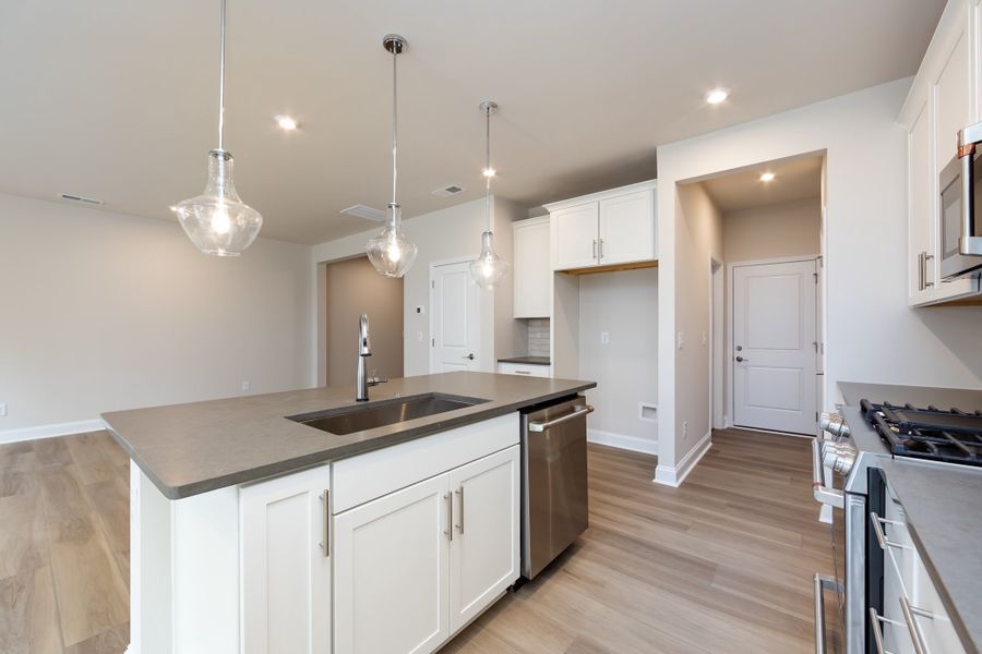 Furnished interior view inside a new home in Southbridge, Fort Mill (Image 7).