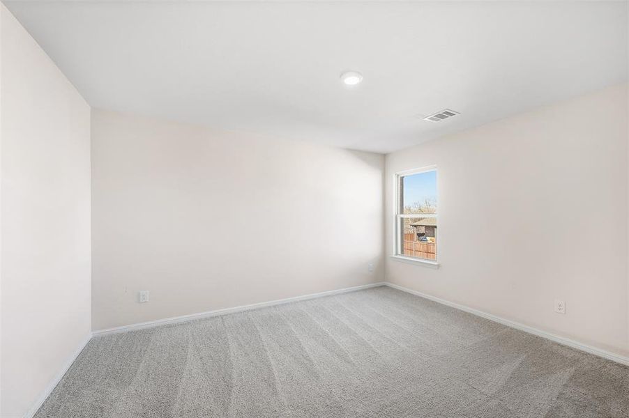 Spacious, unfurnished interior of a new home in Forest Park, Princeton (Image 33).