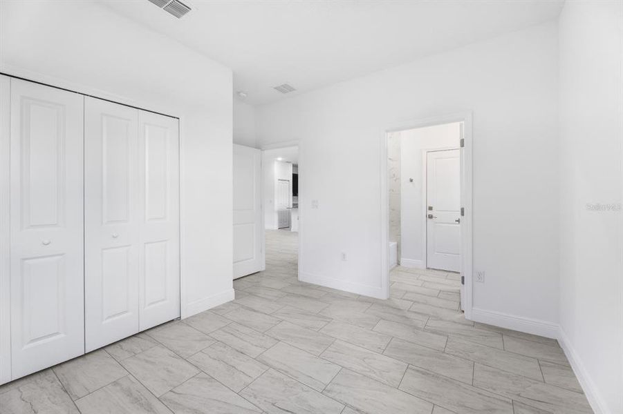 Spacious, unfurnished interior of a new home in , Dunnellon (Image 25). Spacious, unfurnished interior of a new home in , Dunnellon (Image 25).