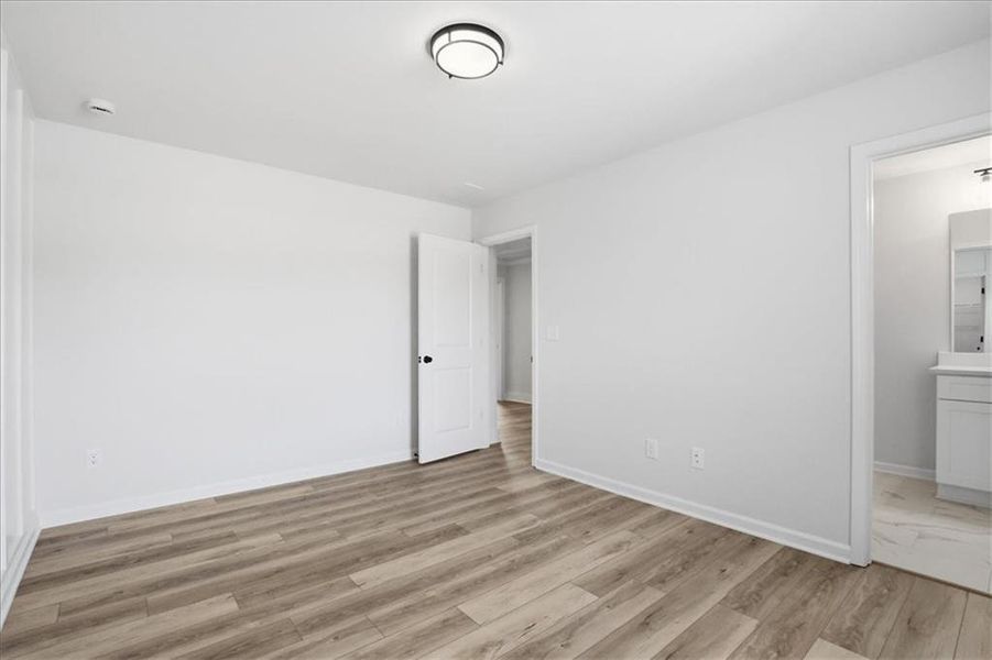 Spacious, unfurnished interior of a new home in , Lawrenceville (Image 66).